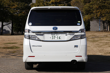 ヴェルファイアハイブリッド リア