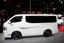 日産 NV350 キャラバン [ NV350 CARAVAN：参考出品車] Rider(ライダー)