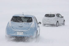 日産 リーフ 雪上走行イメージ