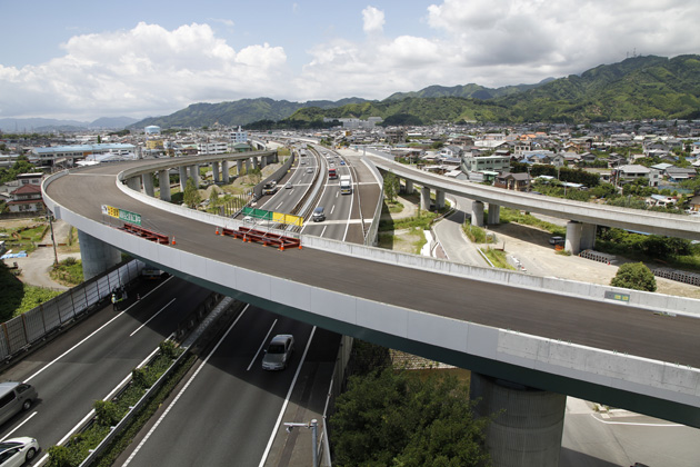 新東名高速道路 新清水JCTと新清水IC