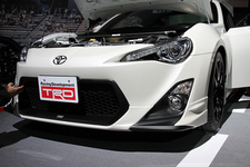 トヨタ 86 TRD Performance Line フロントスポイラー ホワイト or ブラック[42,000円]／素地[39,900円]