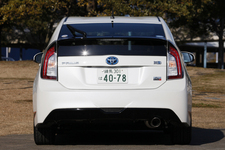 トヨタ プリウス G SPORTS(G's)リア