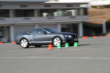 ベントレー コンチネンタル GT V8