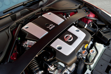 日産 新型 370Z[北米仕様]　V6 3.7 DOHC VVELエンジン