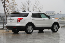 フォード エクスプローラー 2.0 XLT EcoBoost