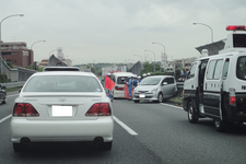 高速道路での事故の様子