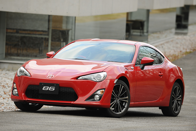 トヨタ 86 Vs スバル Brz 買うならどっち 徹底比較 1 2 徹底比較 人気新型車比較21年 Mota