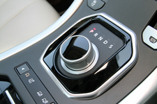 レンジローバー イヴォーク コマンドシフト・パドルチェンジ付き 6速オートマチックトランスミッション