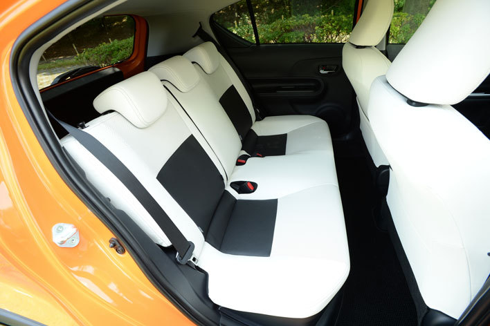 トヨタ 新型アクアクロスオーバー