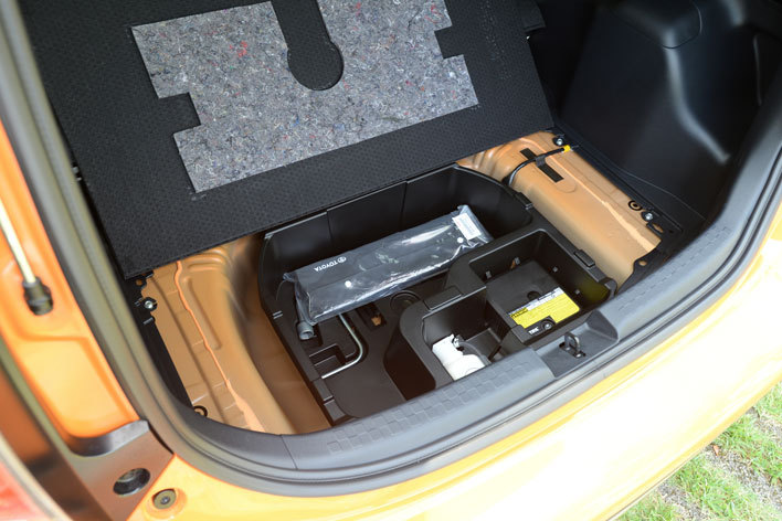 トヨタ 新型アクアクロスオーバー