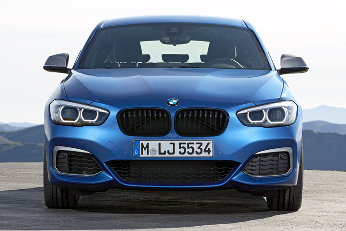 BMW M140i