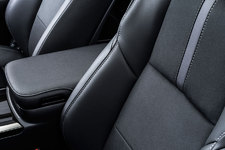 特別仕様車 アスリートS “J-FRONTIER Limited”