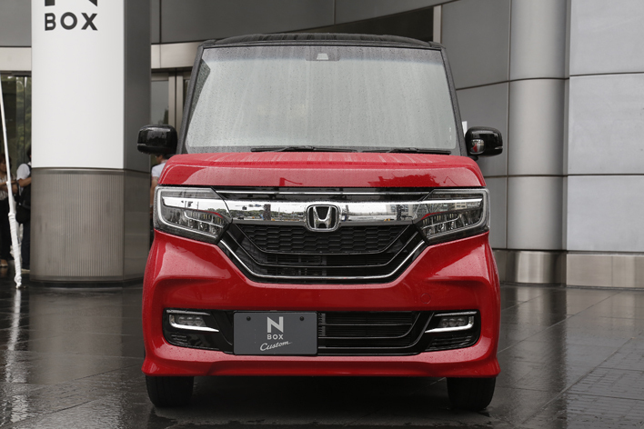 ホンダ 新型N-BOXカスタム