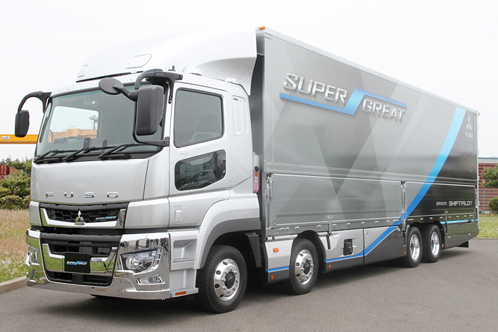 三菱ふそう、新型大型トラック「スーパーグレート」を海外市場に初展開