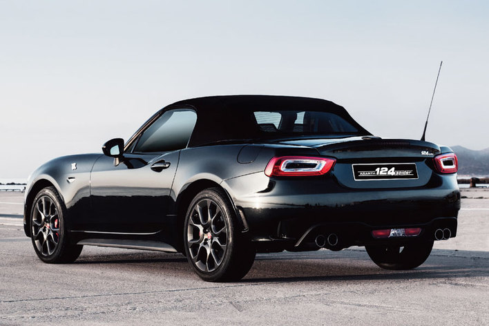 アバルト124スパイダー・ワンイヤー・アニバーサリー