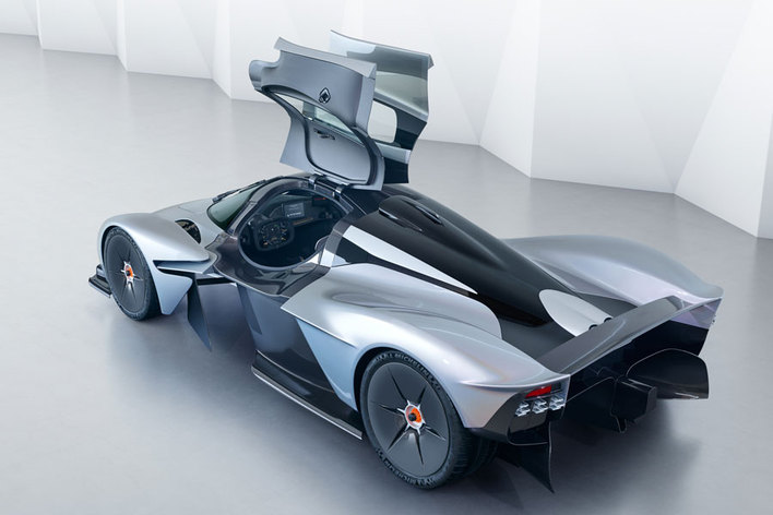 アストンマーティン 新型ヴァルキリー