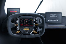 アストンマーティン 新型ヴァルキリー