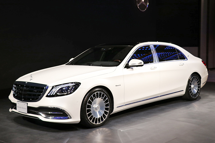 Mercedes-Maybach S560 4MATIC（ダイヤモンドホワイト）