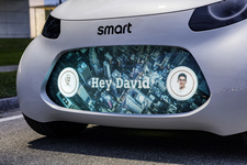 完全自動運転のEVコンセプトカー「スマートEQフォーツー」