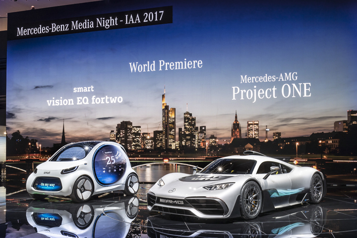 メルセデス・ベンツが未来のモビリティに関する2つの両極のコンセプト