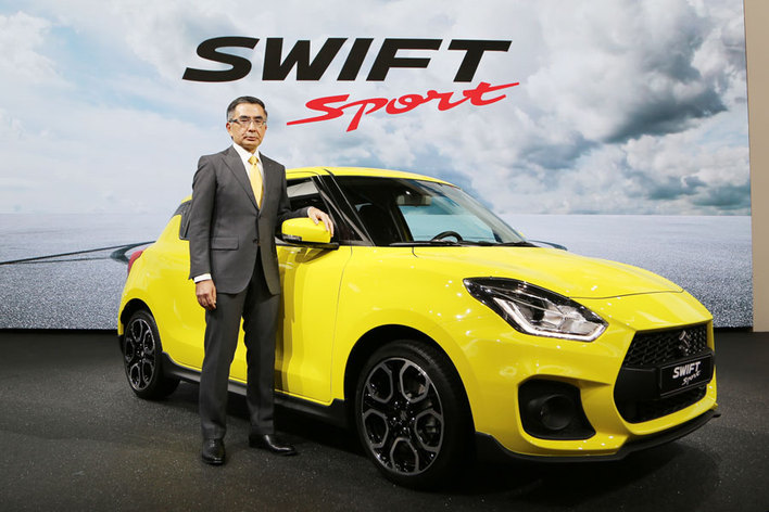 スズキ 新型スイスポ世界初公開 鈴木社長 誰 もがスポーツドライビングを楽しめるモデルに仕上がった フランクフルトショー17 最新版 モーターショー21 Mota