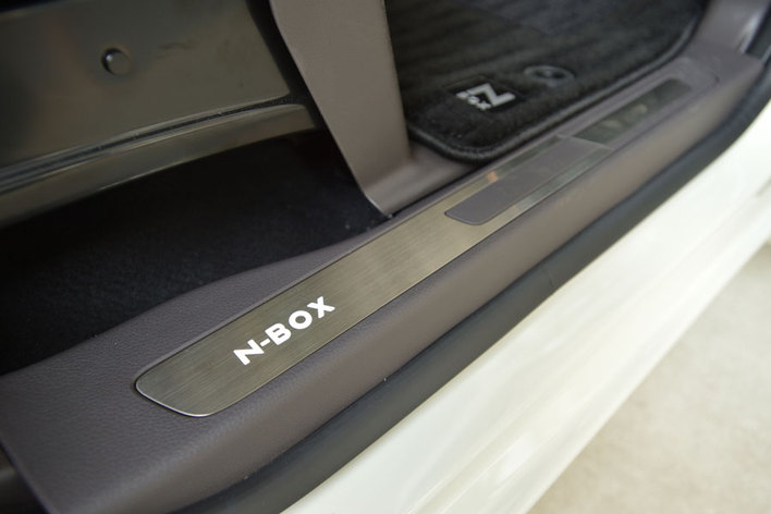 ホンダ　新型N-BOX