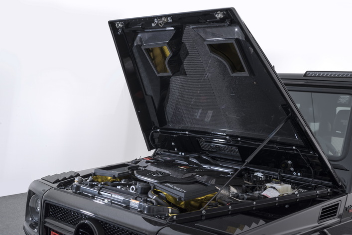 BRABUS 900　”ONE OF TEN”