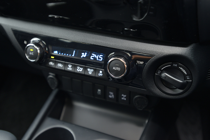 トヨタ 新型ハイラックス