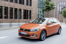 フォルクスワーゲン　新型ポロ