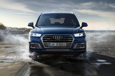 アウディ Q5