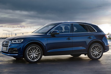アウディ Q5