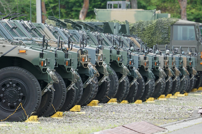 陸上自衛隊のはたらくくるま 16式機動戦闘車からaav7水陸両用車まで 現役特殊車両を解説 富士総合火力演習レポート Part2 画像ギャラリー No 4 はたらくクルマ Mota