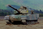 防衛省提供　90式戦車02