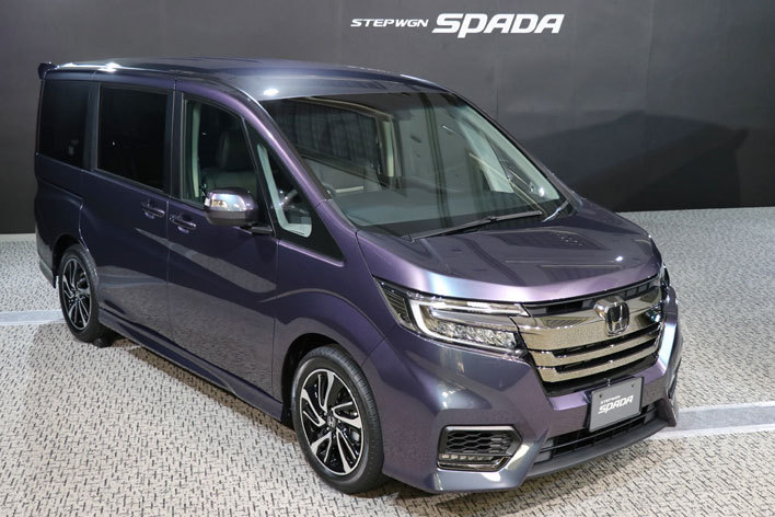 ホンダ 新型ステップワゴン スパーダ ガソリン