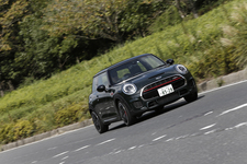 MINI ジョン・クーパー・ワークス（JCW）