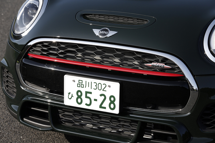 MINI ジョン・クーパー・ワークス（JCW）