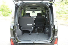 トヨタ 新型ヴォクシー ハイブリッド（2017年7月マイナーチェンジ）