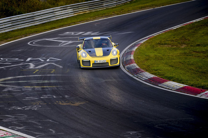 ポルシェ911 GT2 RSが6分47秒3でポルシェ911の歴代最速タイムをマーク