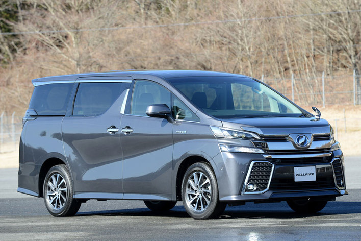 写真はトヨタ 新型ヴェルファイア　HYBRID ZR