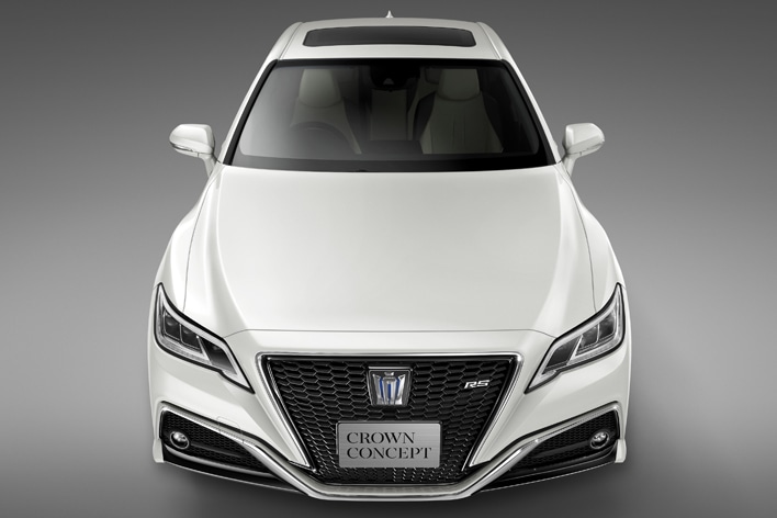 トヨタがクラウンを7年ぶりに全面刷新、15代目となる新型クラウンを初