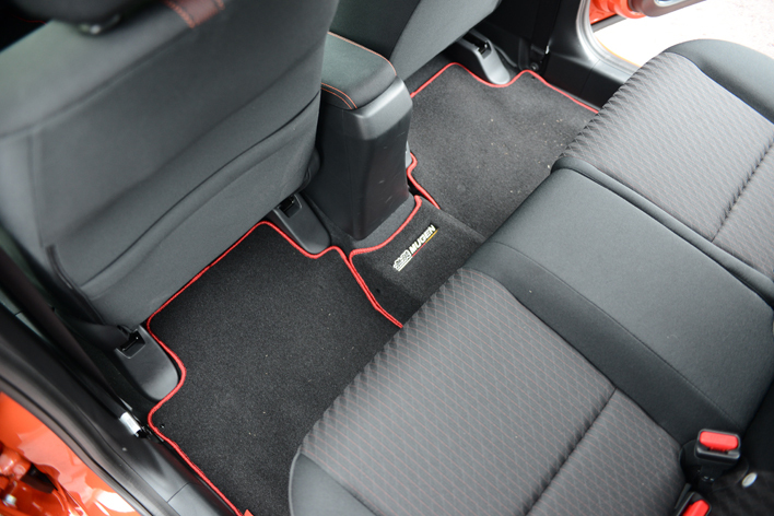 ホンダ 無限 FIT RS