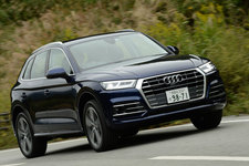 アウディ Q5　走行中イメージ