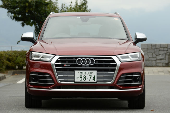 アウディ SQ5