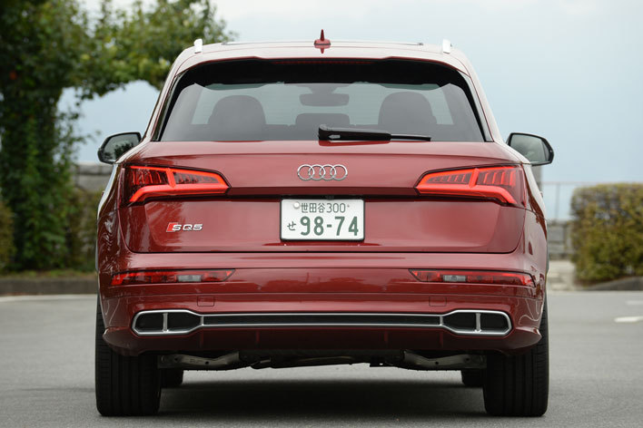 アウディ SQ5