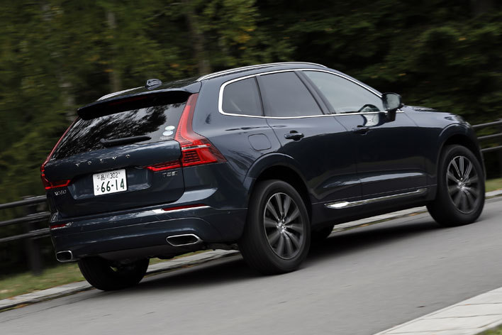 ボルボ 新型XC60 T5 AWD