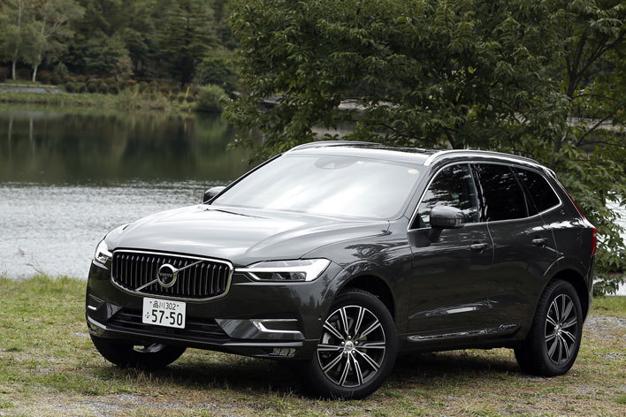 ボルボ 新型XC60 T5 AWD