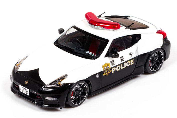 日産 フェアレディZ NISMOのミニカー1／43スケール(約10 cm)