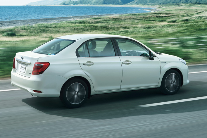 トヨタ カローラアクシオ