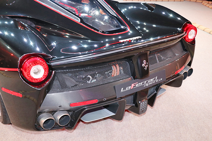 ラ・フェラーリ アペルタ