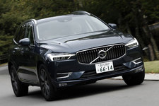 ボルボ 新型XC60 T5 AWD